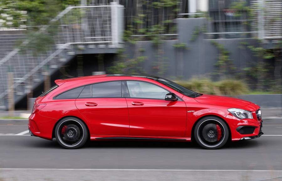  Mercedes-AMG CLA45 Shooting Brake 2015 года  (AU) (фото 17 из 28)